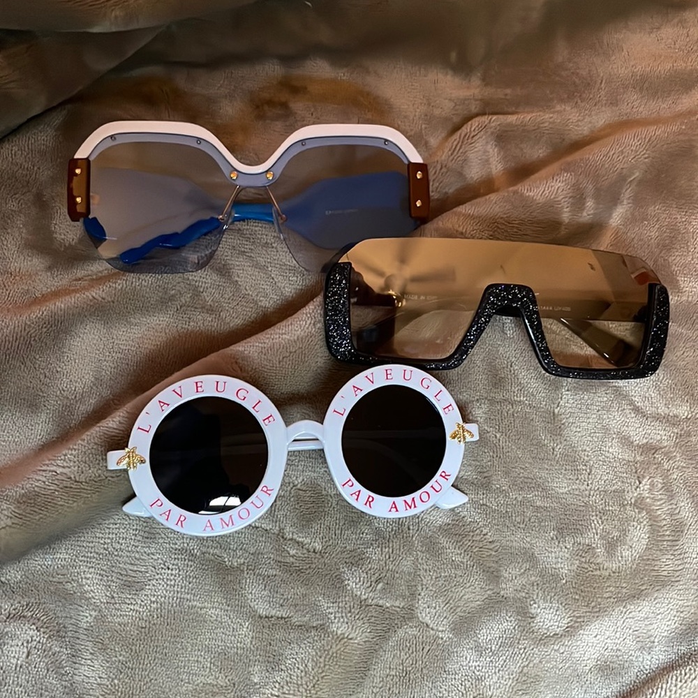 3 new pairs of sun glasses